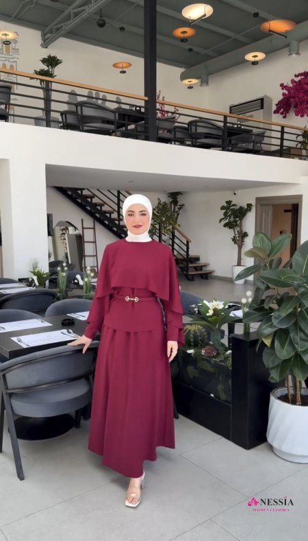 طقم تنورة أربع قطع