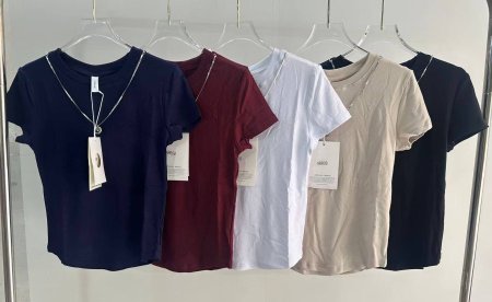 بلوزة بدي مع سنسال