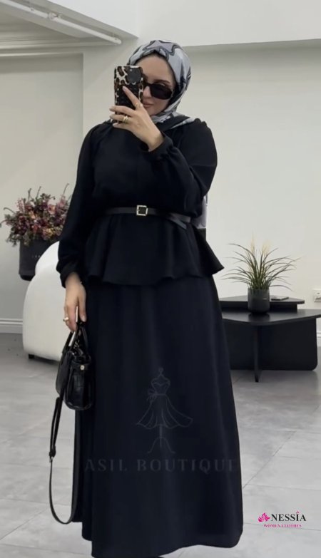 طقم تنورة مع قشاط