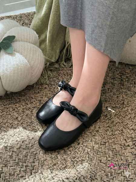 حذاء ماري جين