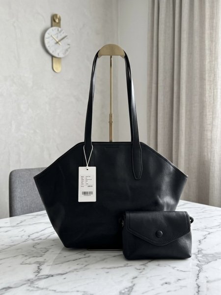 طقم "نيسيا" الملكي