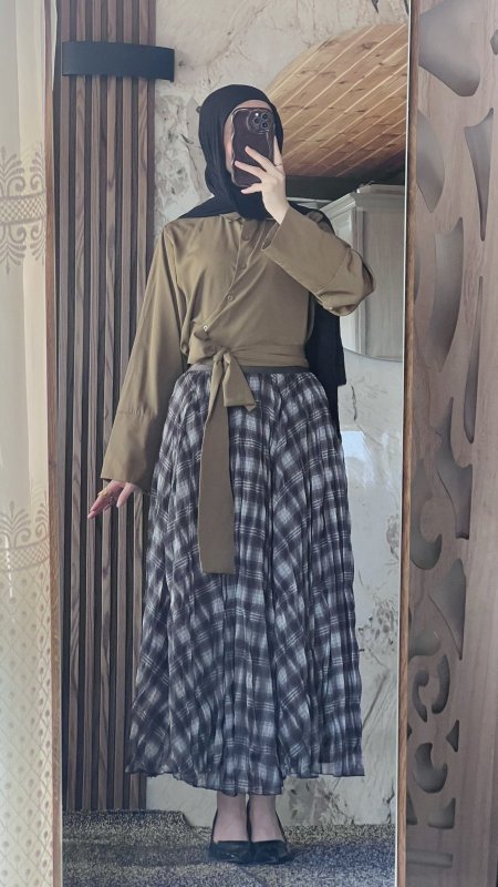 أسود وسكني