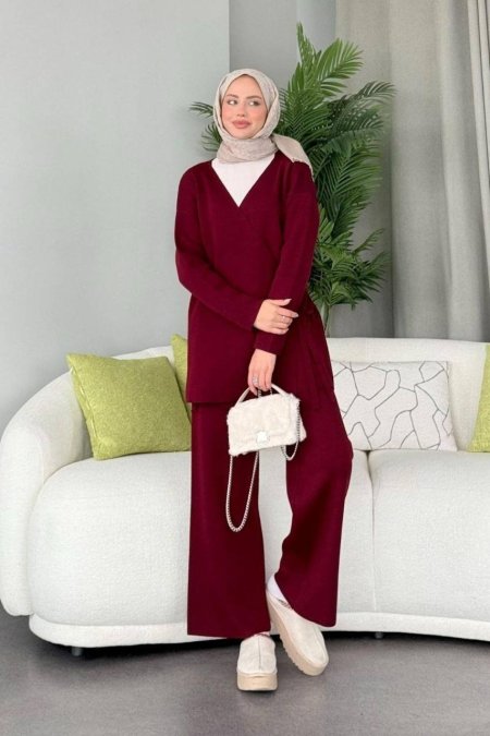 احمر